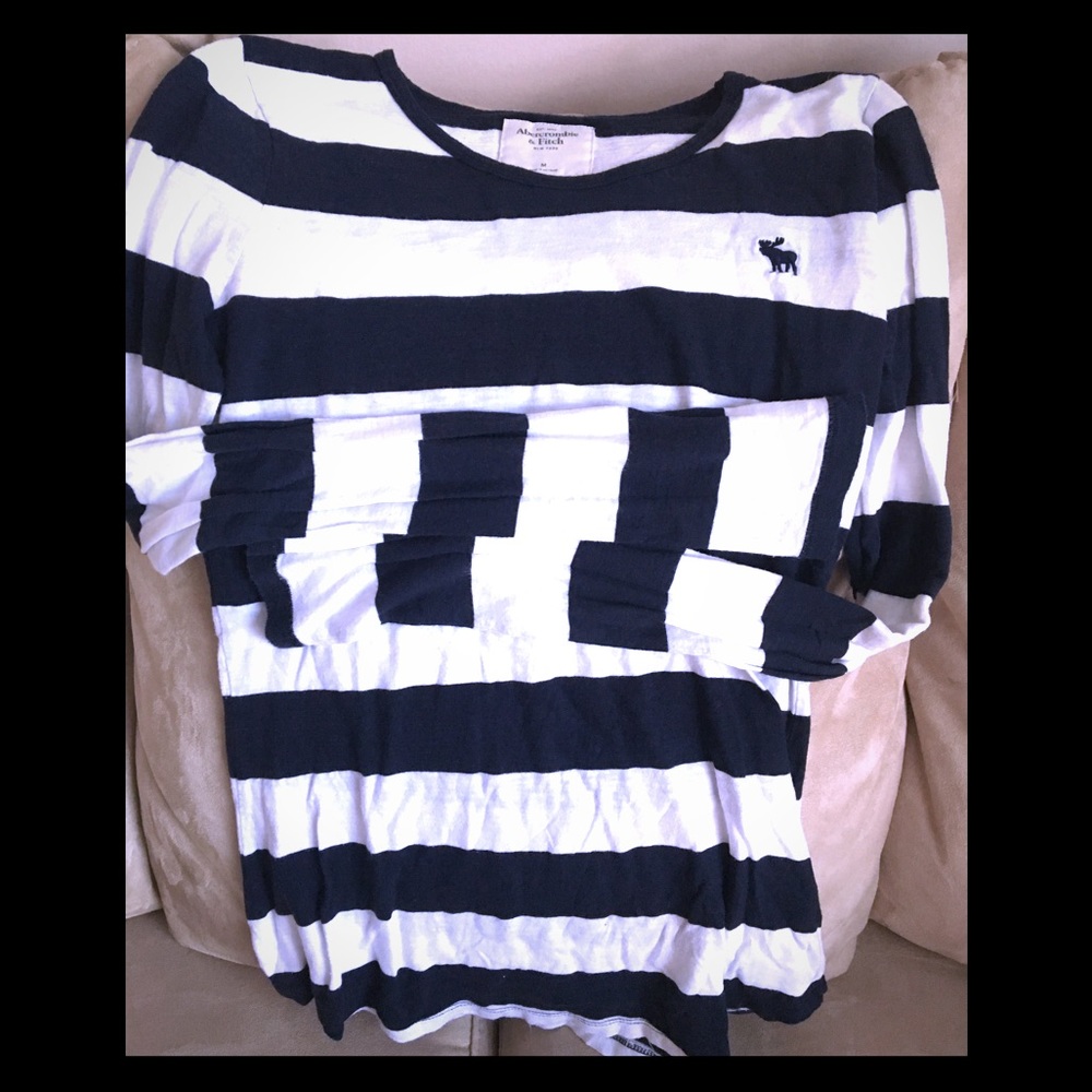 Abercrombie & Fitch-size M
